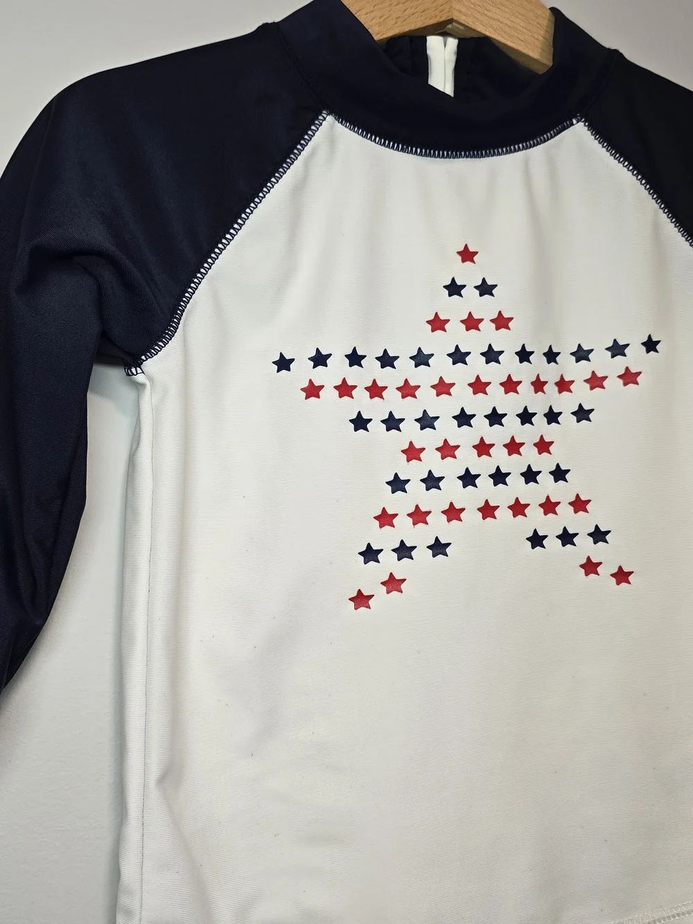 Gap Baby/ Kids Rashguard in White with Navy & Red Star 12-18M